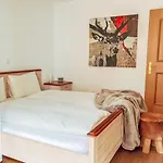 Appartamento Chateau B-2 By Interhome *